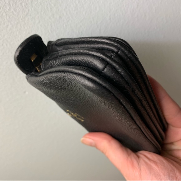 Authentic Kate Spade Sm pebbled leather zip wallet - Picture 5 of 7